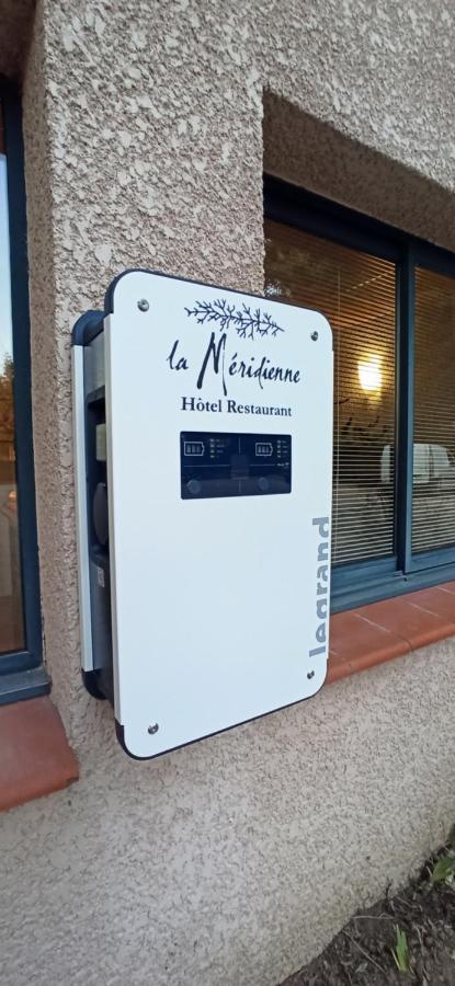 Hotel Restaurant Logis La Meridienne Anglards de Saint Flour ภายนอก รูปภาพ