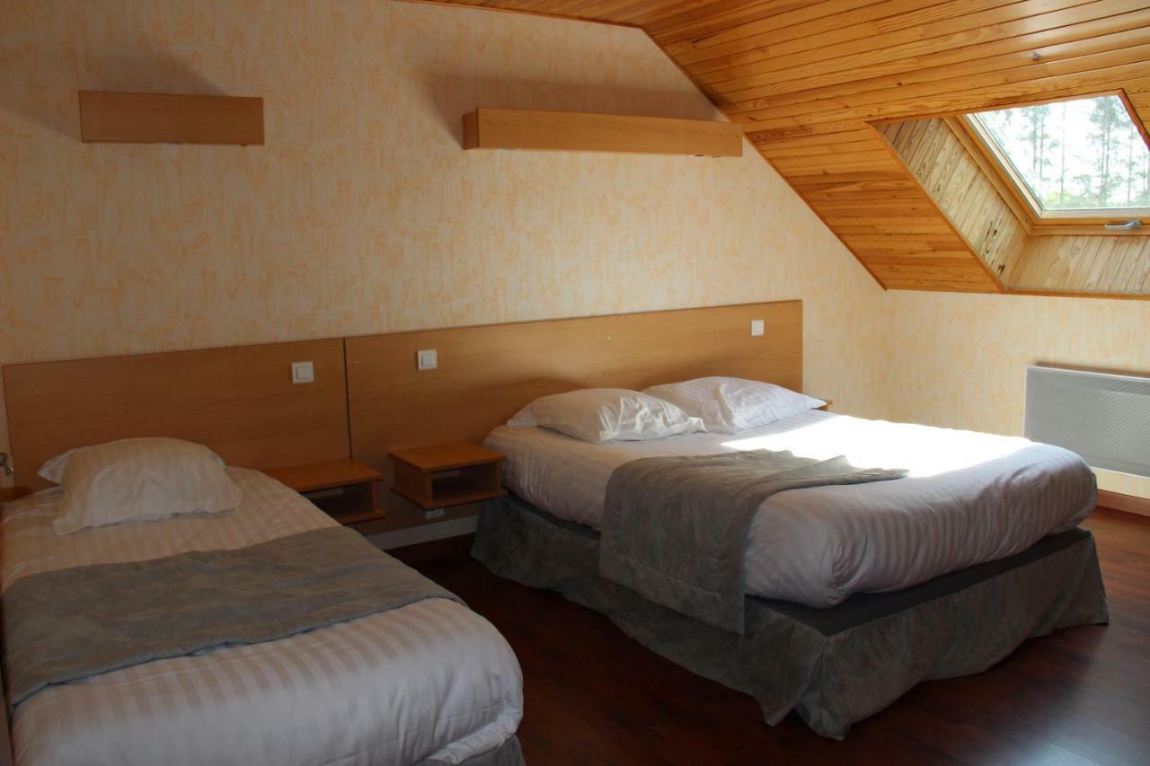 Hotel Restaurant Logis La Meridienne Anglards de Saint Flour ภายนอก รูปภาพ